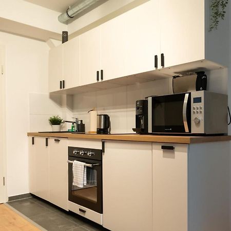 Hamburg City Apartment For 4 Bagian luar foto